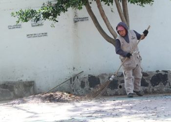 Refuerza comuna limpieza en parque Arnulfo