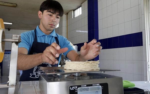 Pide Profeco frenar alza a la tortilla