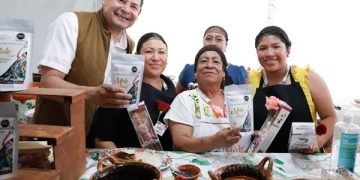 Convivencia y cercanía del gobernador Armenta Mier en la Feria de Puebla