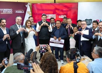 Apoya Alejandro Armenta a migrantes poblanos