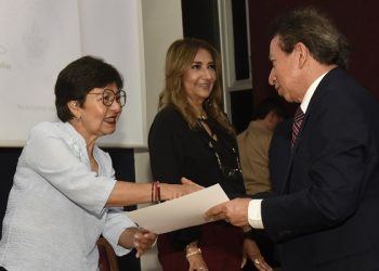 Reconoce Lilia Cedillo labor de contadores BUAP
