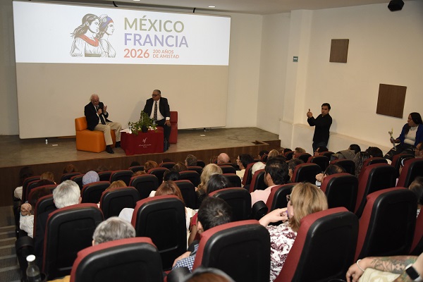 Destacan vínculo literario México-Francia
