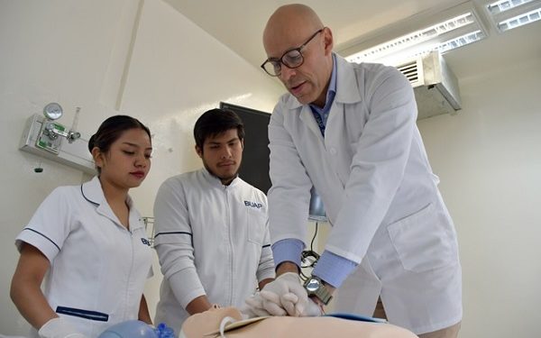 Obtiene Facultad de Enfermería aval internacional RCP