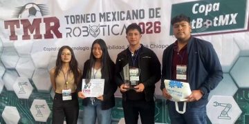 Logran alumnos de la BUAP premio por robot acuático