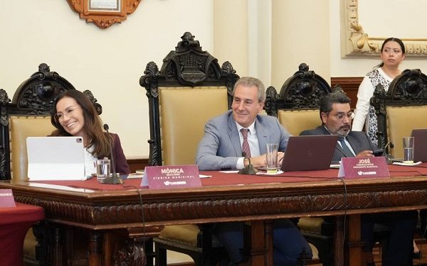 Aprueba Cabildo de Puebla pensiones y jubilaciones