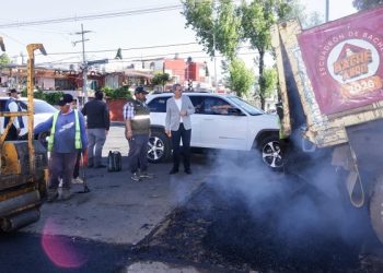 Refuerza Pepe Chedraui bacheo en Puebla