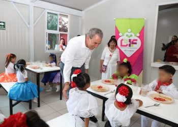 Reafirma Chedraui apoyo a escuelas con desayunadores escolares