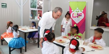 Reafirma Chedraui apoyo a escuelas con desayunadores escolares