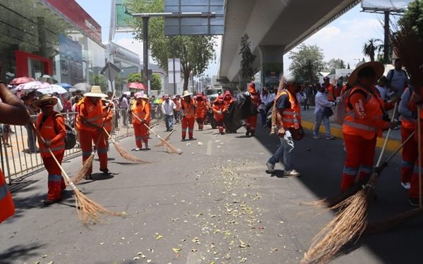 Ayuntamiento garantiza limpieza en desfile del 5 de mayo