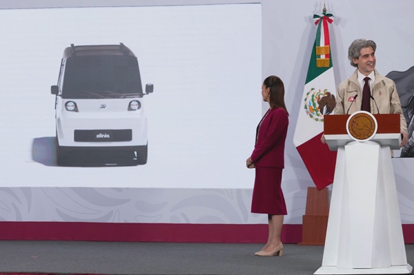 Muestra Sheinbaum el Olinia eléctrico