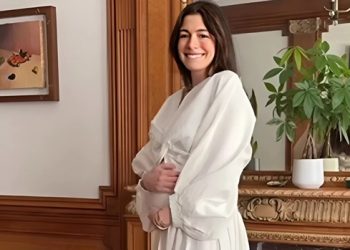 Confirma Anne Hathaway embarazo de tercer hijo