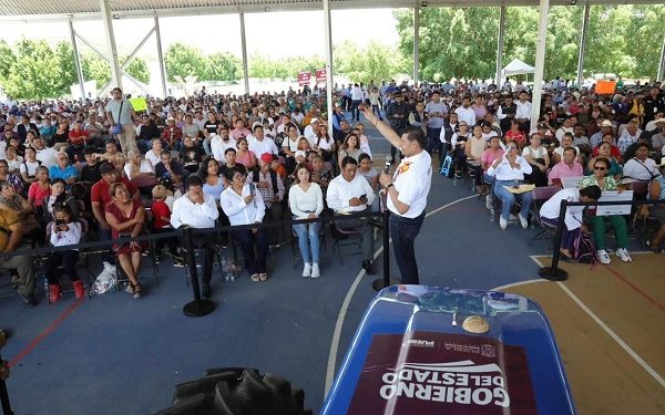 Fortalece Alejandro Armenta al campo de la Mixteca