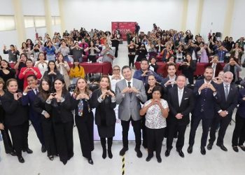 Impulsa Alejandro Armenta turismo con mujeres