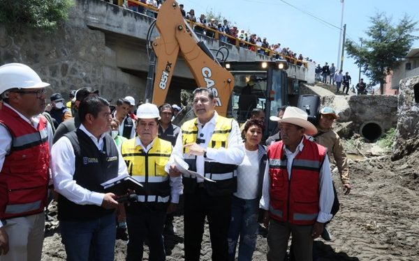 Refuerza Gobierno de Puebla apoyos tras lluvias en Serdán