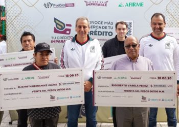 Entrega Ayuntamiento de Puebla créditos a emprendedores