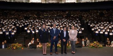 Celebra BUAP graduación de 478 alumnos de Complejo Regional