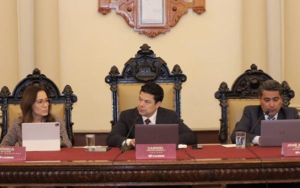 Aprueba Cabildo de Puebla jubilaciones y pagos