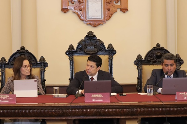 Aprueba Cabildo de Puebla jubilaciones y pagos