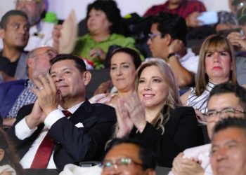 Celebra Puebla a padres con festival