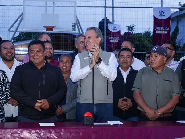 Modernizan 33 mil luminarias en Puebla capital