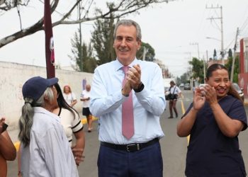 Entrega Chedraui rehabilitación vial en la colonia Vicente Guerrero