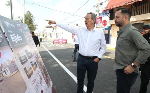 Entrega Chedraui rehabilitación vial en Calle Ejido