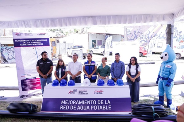 Moderniza Lupita Cuautle red de agua en Cacalotepec