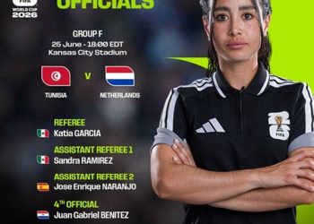 Katia García hace historia como tercera árbitra mundialista
