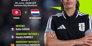 Katia García hace historia como tercera árbitra mundialista