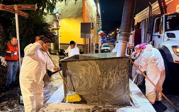 Limpia Puebla contenedores del Centro