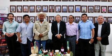 Reconoce Zapotitlán aporte de migrantes