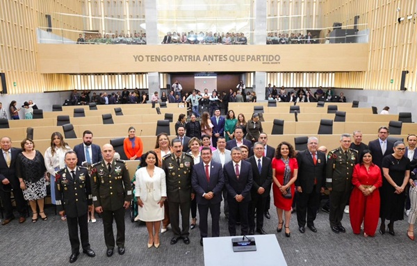 Presea General Ignacio Zaragoza exalta el servicio y lealtad
