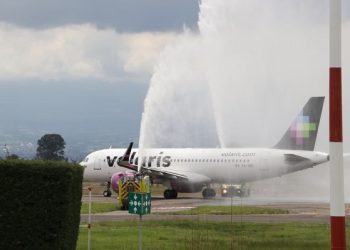 Inauguran en Puebla vuelo directo a Los Ángeles