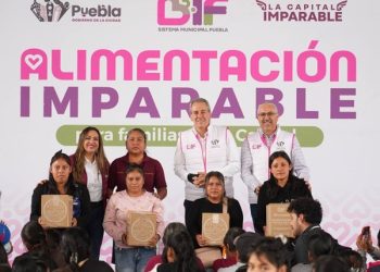 Entregan 3 mil despensas en Azumiatla