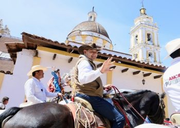 Resalta Alejandro Armenta tradición de Chignahuapan