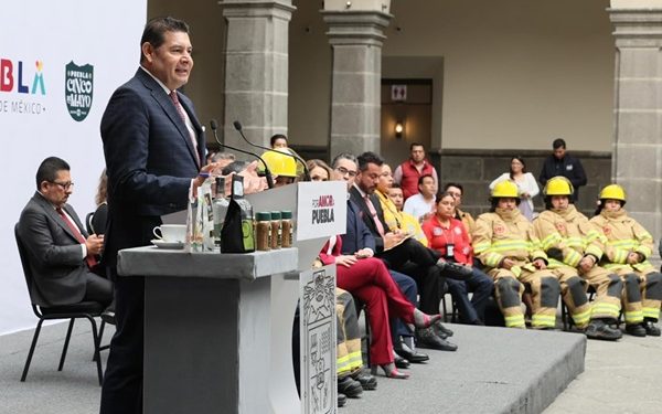 Destina Puebla predio para viviendas de bomberos