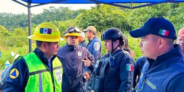 Intensifican búsqueda en gruta de Cuetzalan