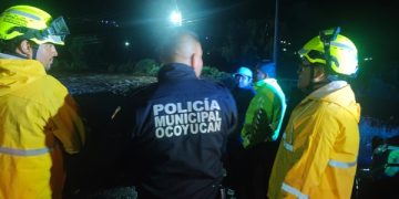 Refuerzan búsqueda de policía en el río Atoyac