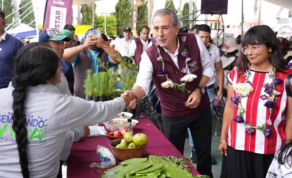 Acerca Chedraui servicios a San Miguel Canoa
