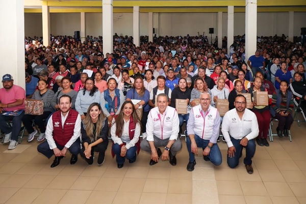 Entrega Ayuntamiento de Puebla 6 mil 300 despensas