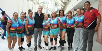 Reúne Puebla capital 730 equipos de voleibol