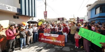 Arranca Chedraui rehabilitación vial en Xonacatepec