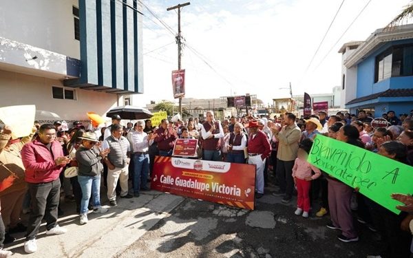 Arranca Chedraui rehabilitación vial en Xonacatepec