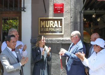 Entregan placas Michelin 2026 a restaurantes poblanos reconocidos