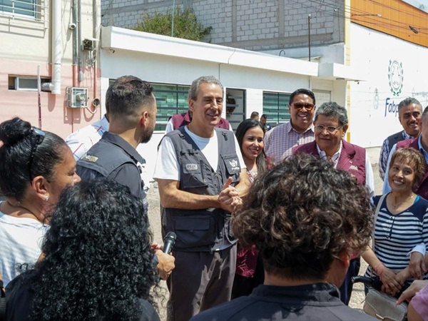 Supervisa Chedraui pavimentación en San Baltazar Campeche