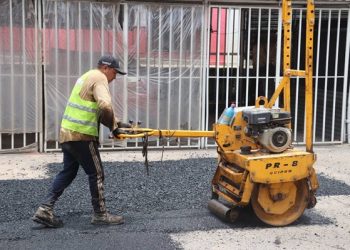 Supervisa Chedraui bacheo en Villa Verde