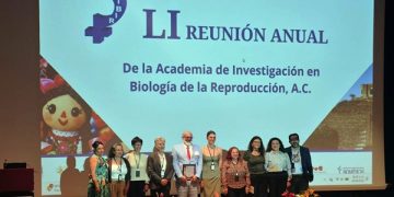 Reconoce AIBIR trayectoria de José Eguibar