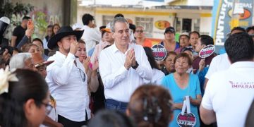 Renueva Chedraui laterales de Xonacatepec