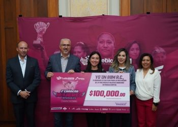 Entrega Ayuntamiento donativos en favor de mujeres poblanas