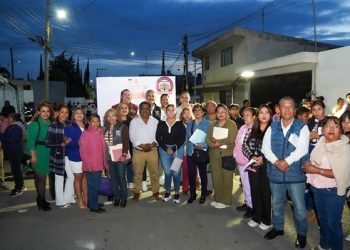 Moderniza Ayuntamiento de Puebla 143 luminarias en la México 83